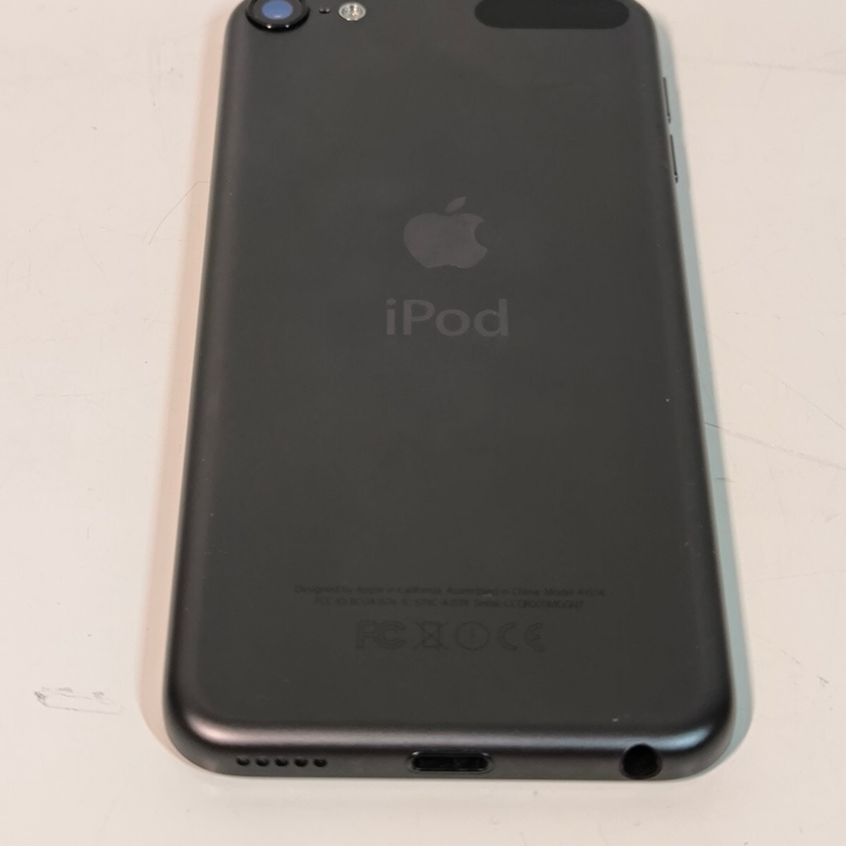 Apple iPod touch 64GB 第6世代 スペースグレイ アイポッドタッチ 新品バッテリー交換 極美品 付属品完備_画像5