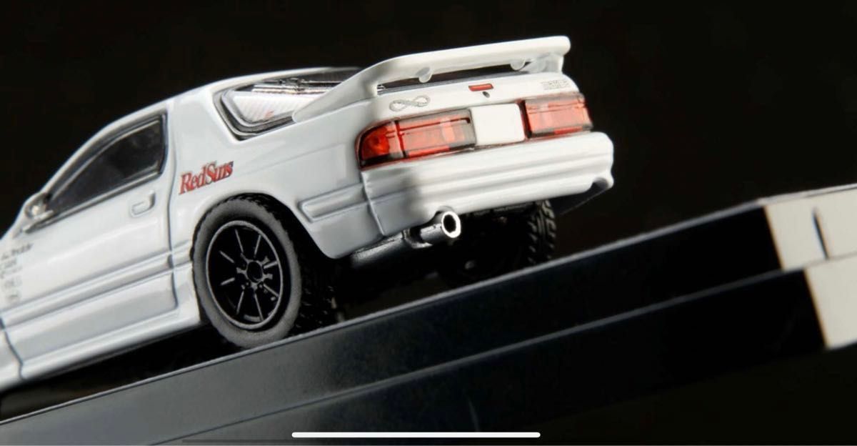  最新版　MAZDA RX-7 (FC3S) ∞ / 頭文字D VS須藤京一 高橋涼介ドライバーフィギュア付き (ミニカー)