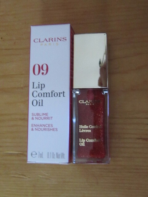 * regular goods!1 point only! new goods! Clarins comfort lip oil #09!!