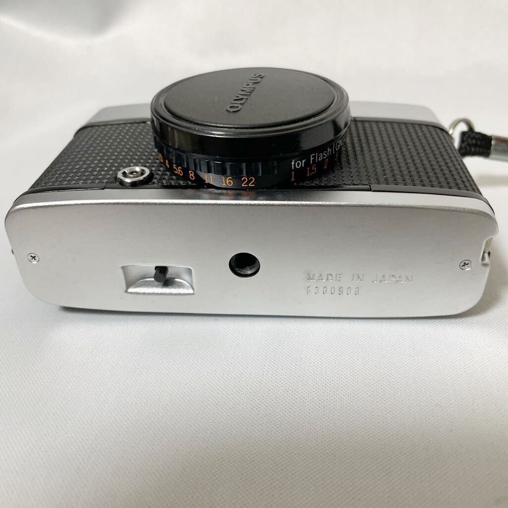 【比較的綺麗】 OLYMPUS オリンパス PEN ペン EE-3 フィルムカメラ コンパクトカメラ D.Zuiko 1:3.5 f=28mm 未チェック ジャンク品_画像8