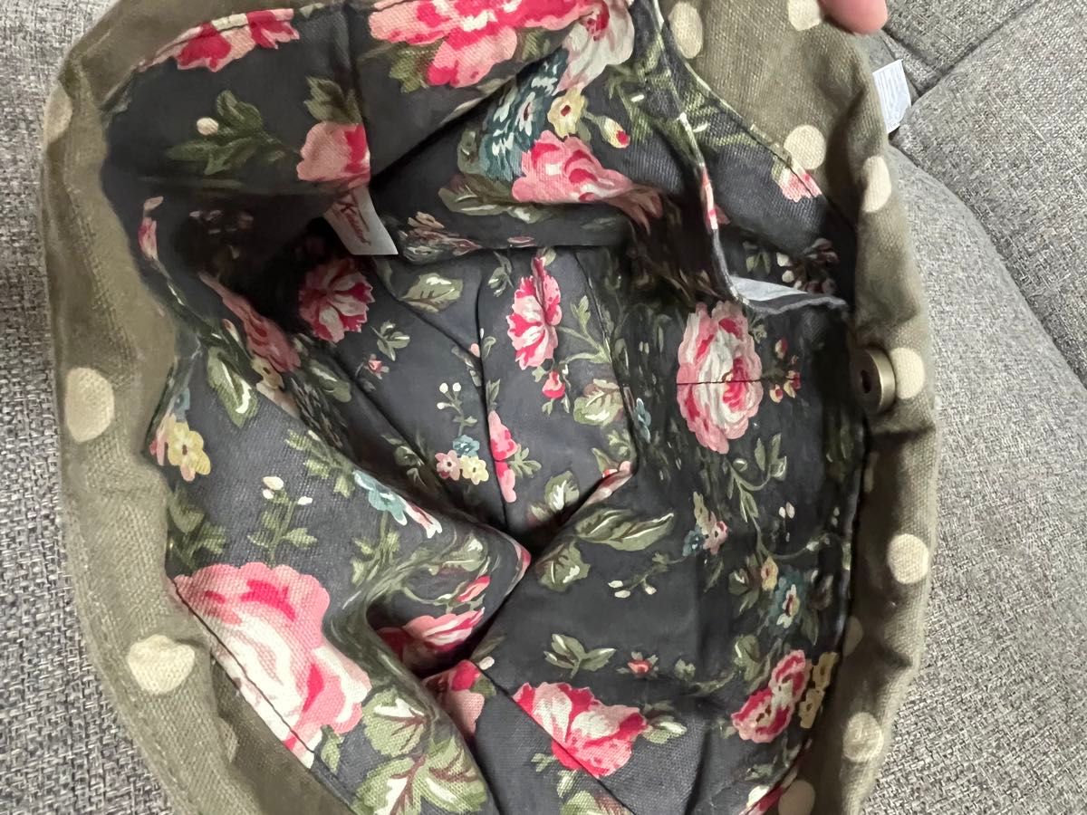 早い者勝ち！新品　Cath Kidston(キャスキッドソン) 水玉 ドット ロングショルダーバッグ 斜めがけ 