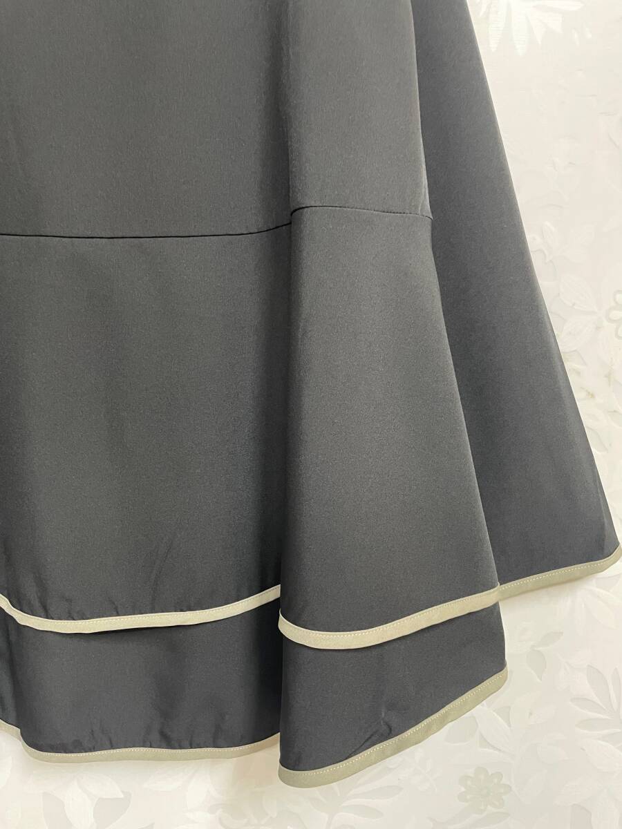 ★新品 ポリスパン 裾重ねフレア フード付きジャケットM~L（BK)_画像10