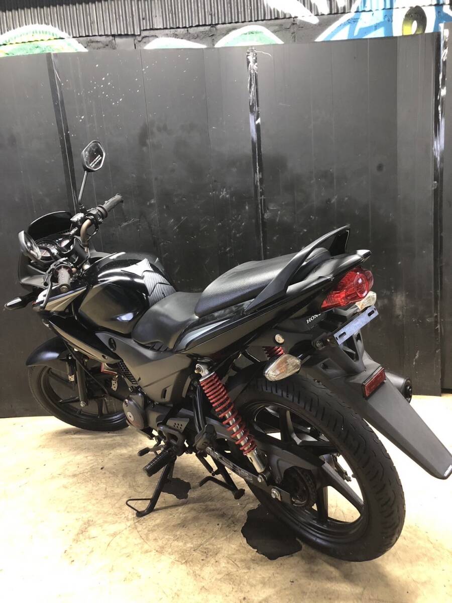 ホンダ　CBF125スタナー　JC40　8600㎞　エンジン実働　125㏄　書類あり　大阪より　売り切り　　検)YBR　CBF　EN_画像5