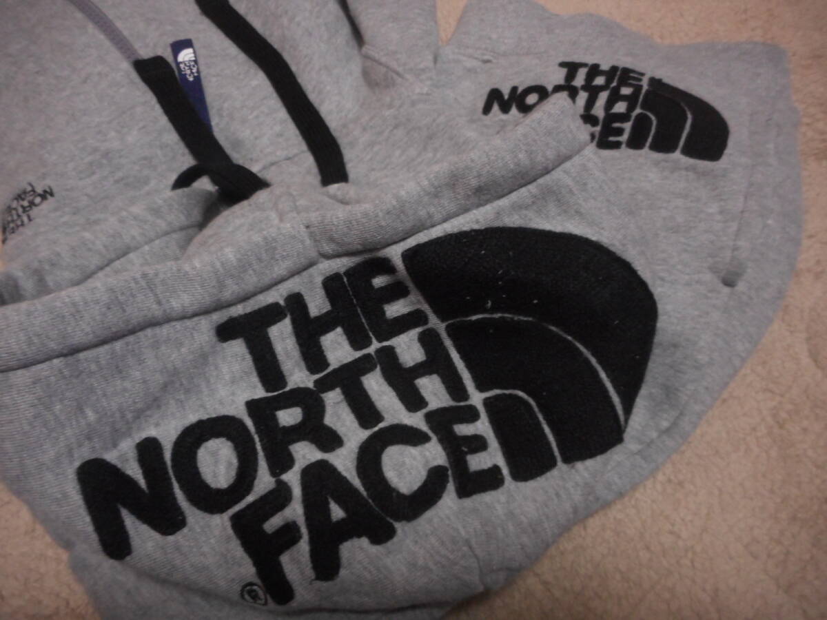 ☆最終値下げ　THE NORTH FACE ノースフェイス　裏起毛　スエット上下　グレー　フード　デカロゴ　サイズ表記(S)☆_画像3