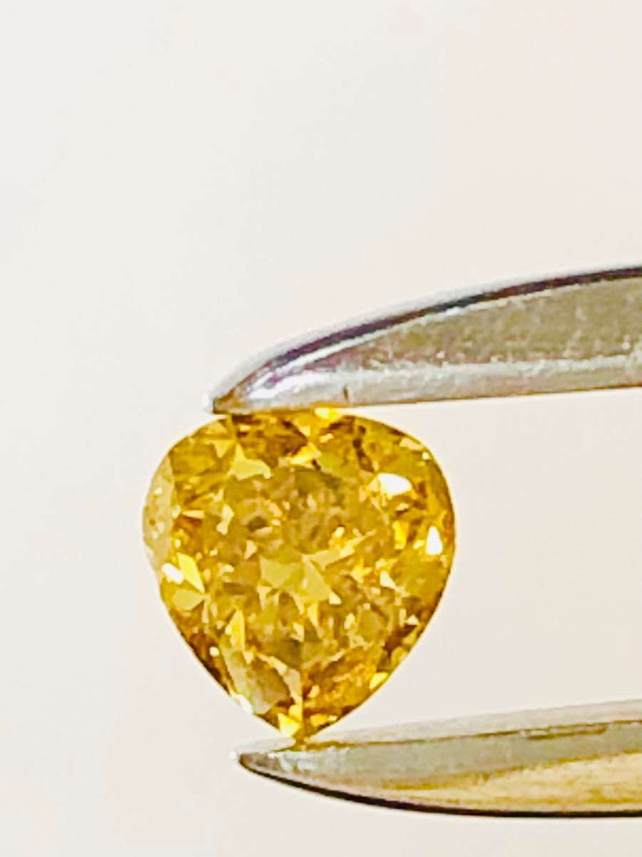 天然イエローダイヤルース fancy vivid yellow 0.237ct 中央宝石研究所(CGL)ソーティング付