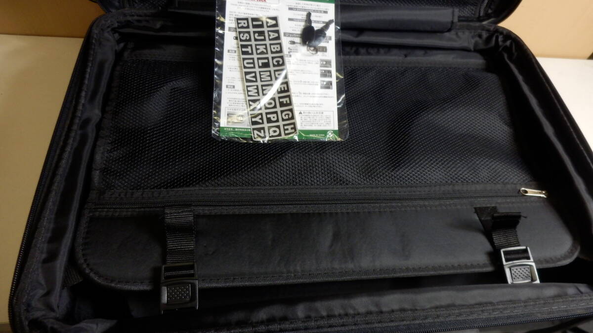 ワイズリー wise:ly スーツケース　超軽量双輪　容量50-59L　ジッパー 拡張型 TSAロック錠 338-2201 容量50-59L_画像8