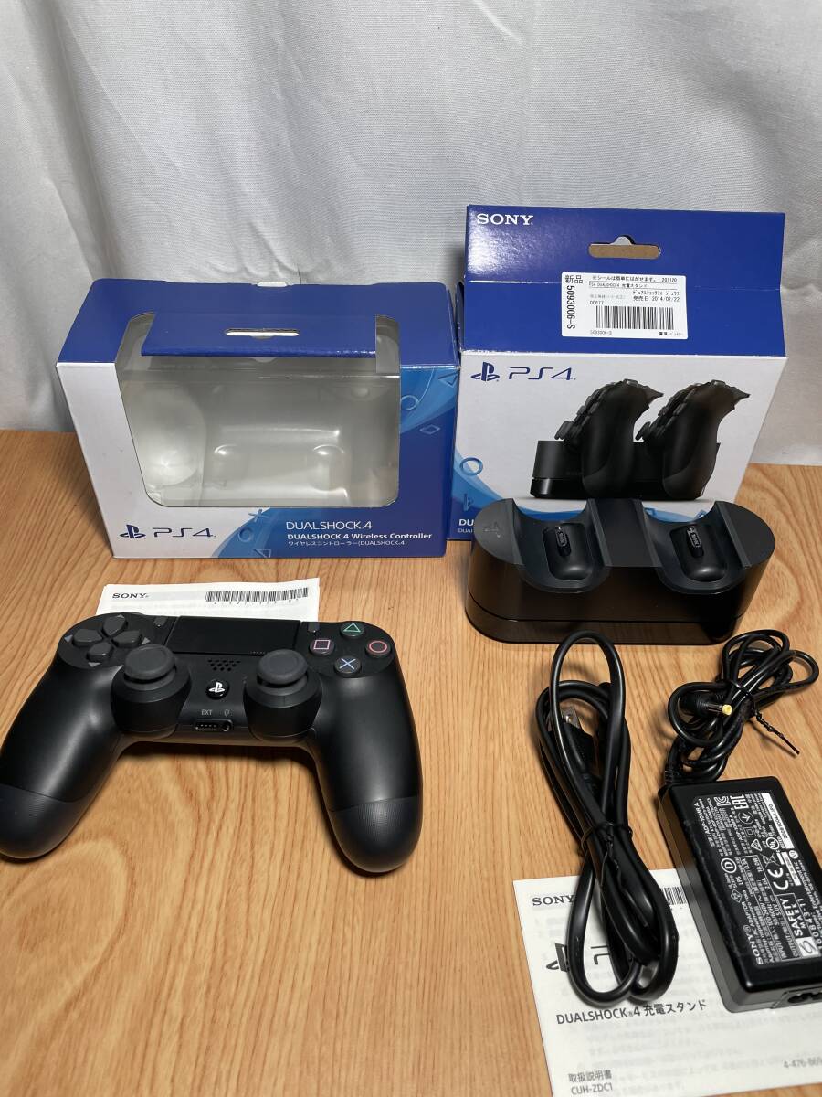 ワイヤレスコントローラーDUALSHOCK(R)4 ＋ DUALSHOCK 4 充電スタンド　送料込_画像1