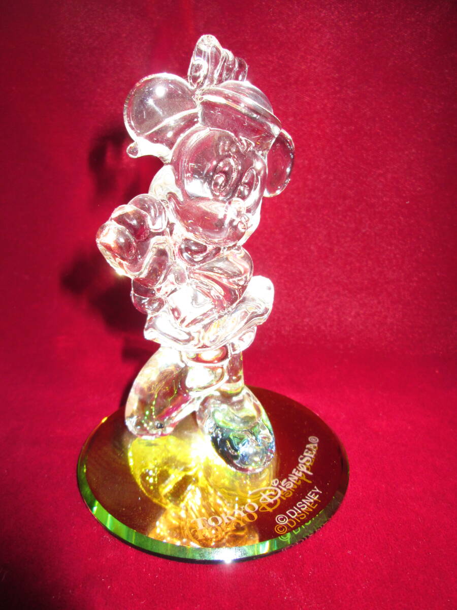 ■Walt Disney World ミッキーマウス ガラスフィギュア 置物（高さ11cm　150ｇ）_画像1