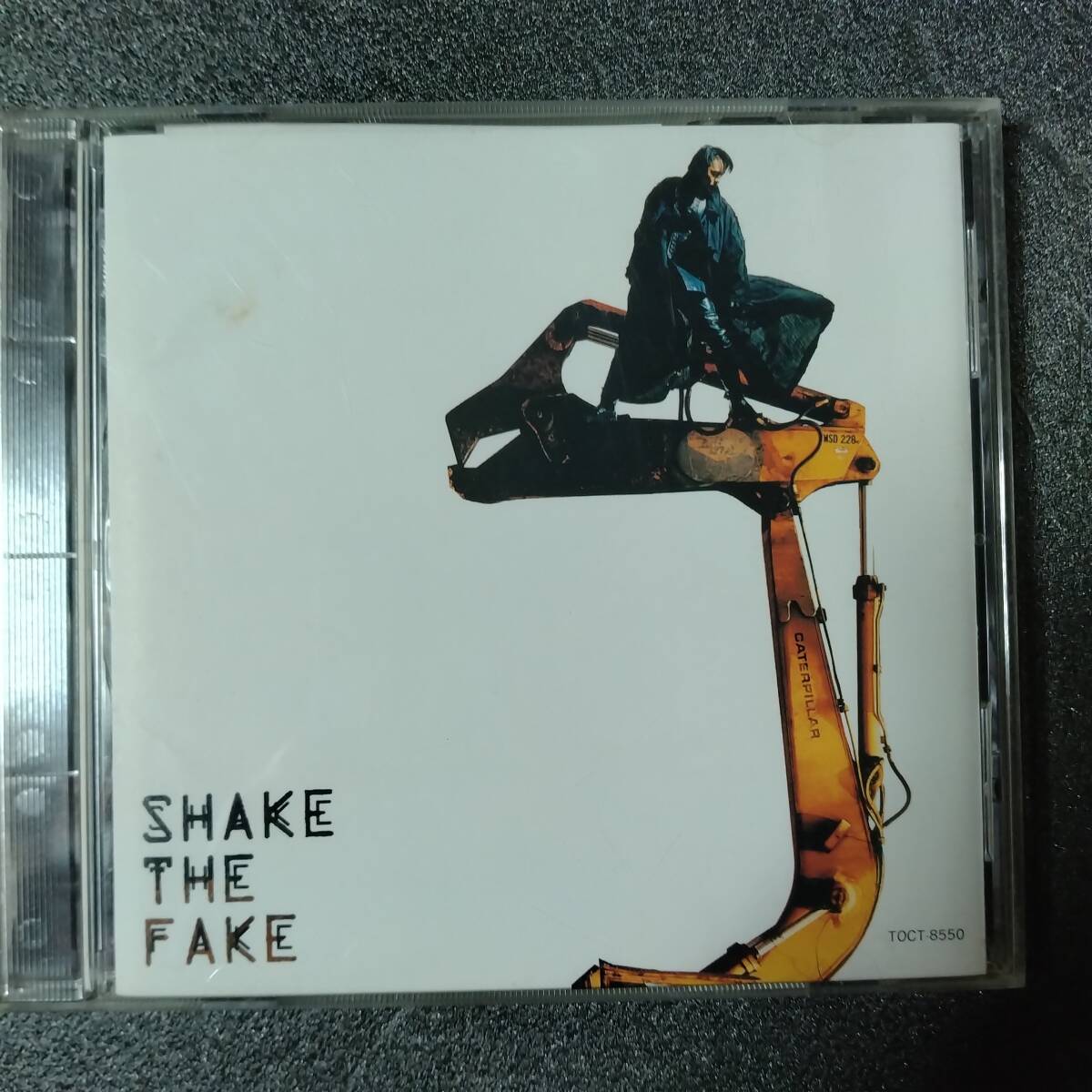 ◎◎ 氷室京介「SHAKE THE FAKE」 同梱可 CD アルバム_画像1