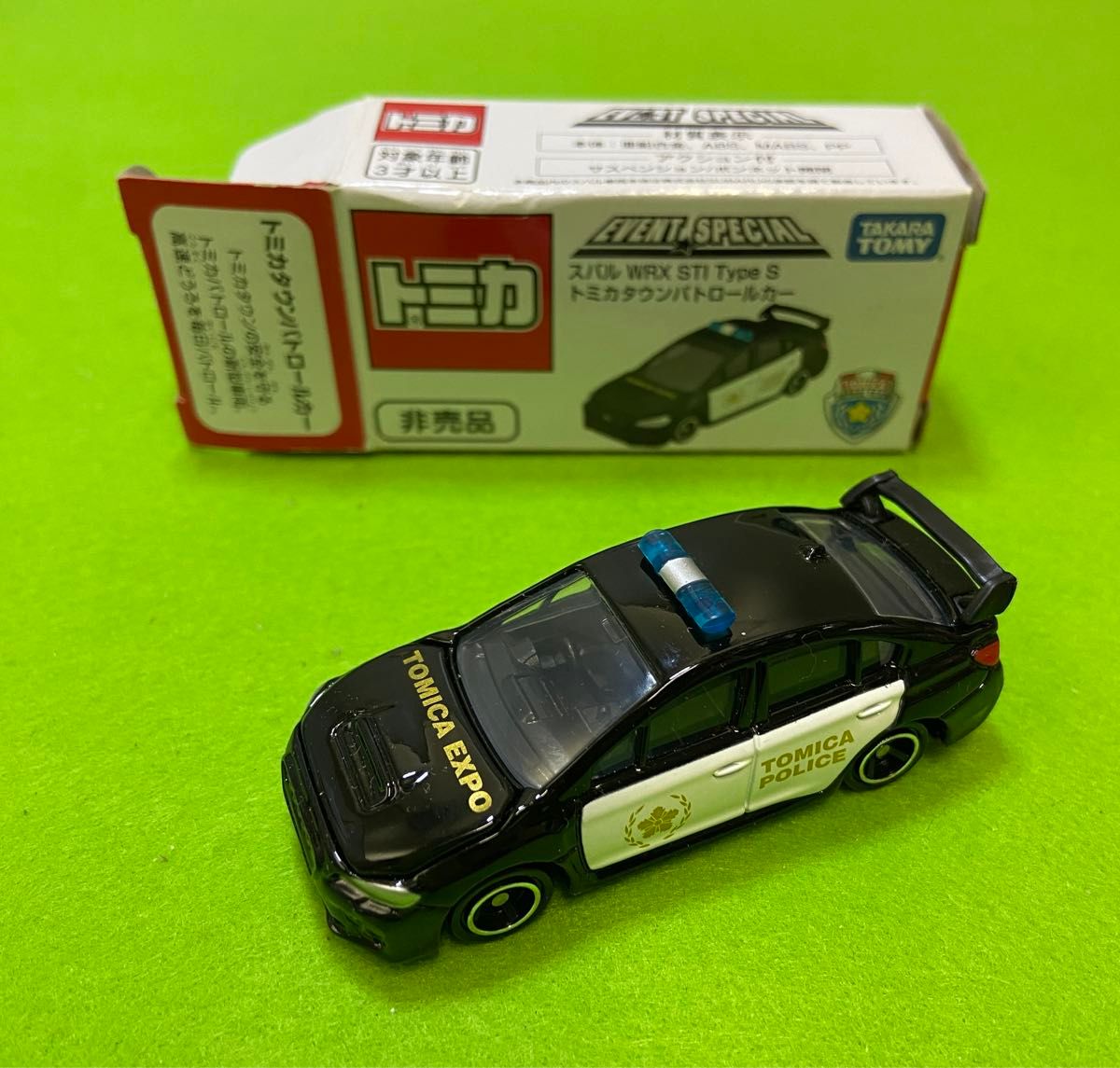 トミカ　ミニカー　スバル　WRX STI Type S トミカタウンパトロールカー