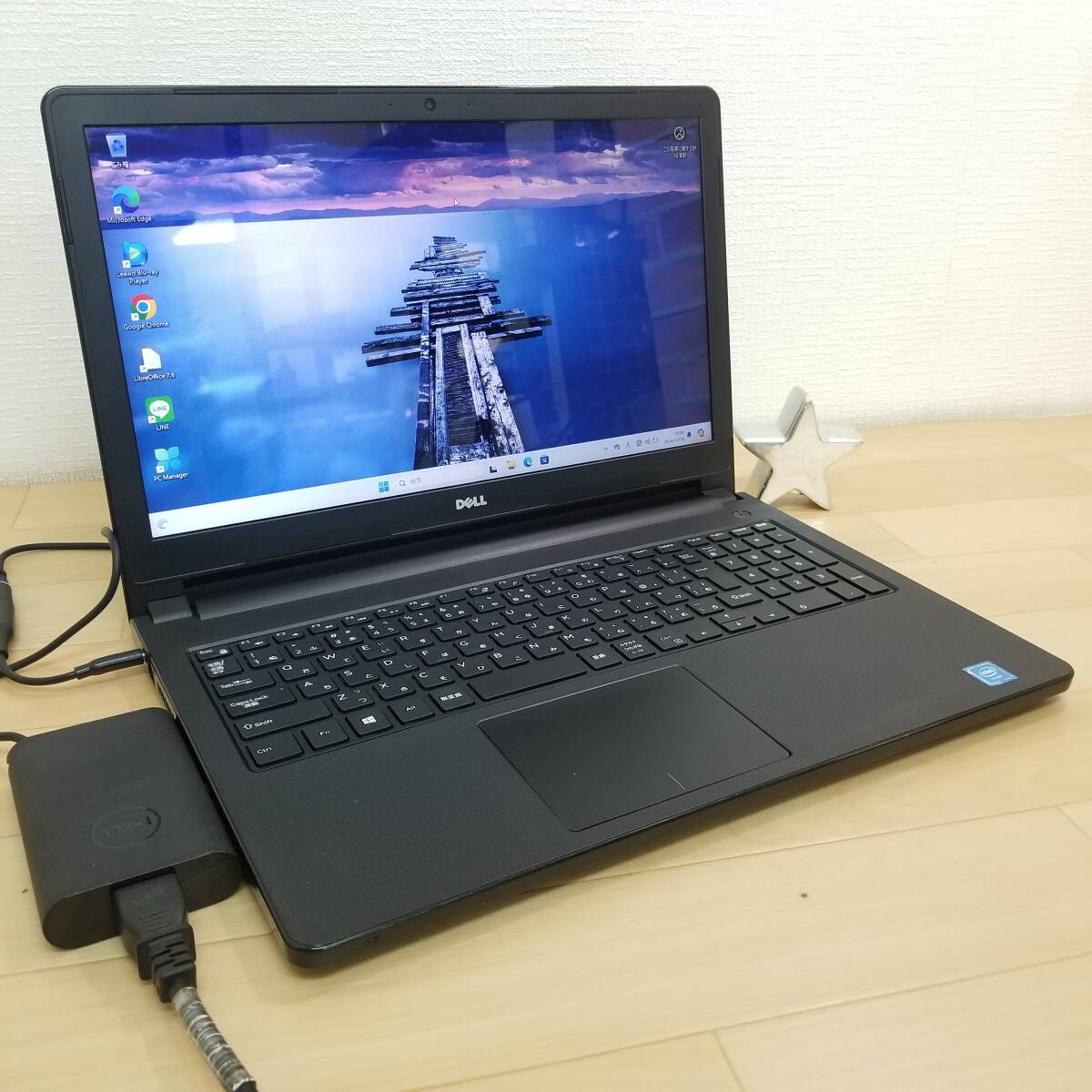 大特価!美品/送料無料/HDD1TB/メモリ8GB/Webカメラ/Office/Win11/スピード出荷/即使用可ノートPC(D5994)_★傷等少なく、私観ですが美品です★