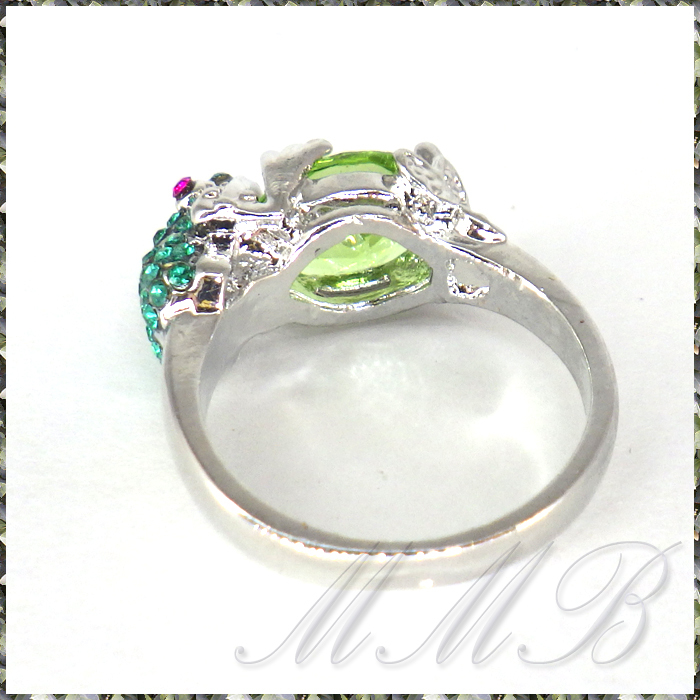 [RING] AAA Crystal beautiful oval green Stone crystal CZ pink I frog frog platinum coloring 16 number 