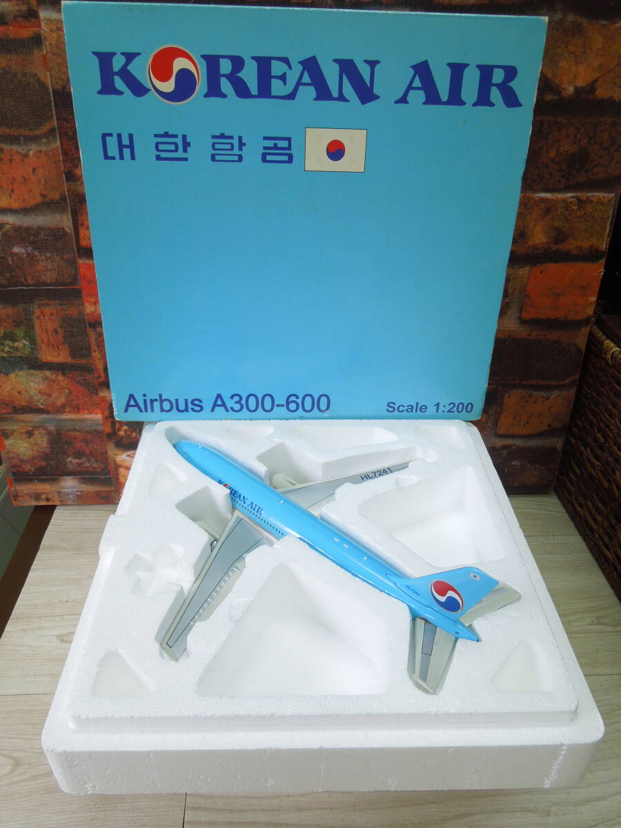 ♪♪美品♪♪大韓航空/エアバス A300-600 1：200 精細金属製モデル♪♪_画像1