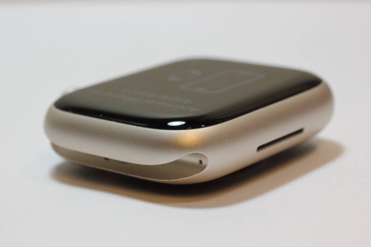 Apple Watch Series 8 アップルウォッチ シリーズ8 41MM MNPD3J/A A2770 32GB 充電状態100％ 美品_画像4