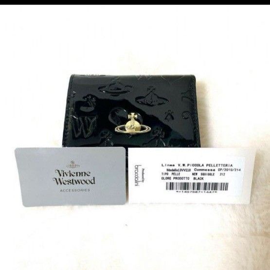 【新品未使用】Vivienne Westwood エナメル ブラック 三つ折財布 プレゼント 　大人気　おしゃれ