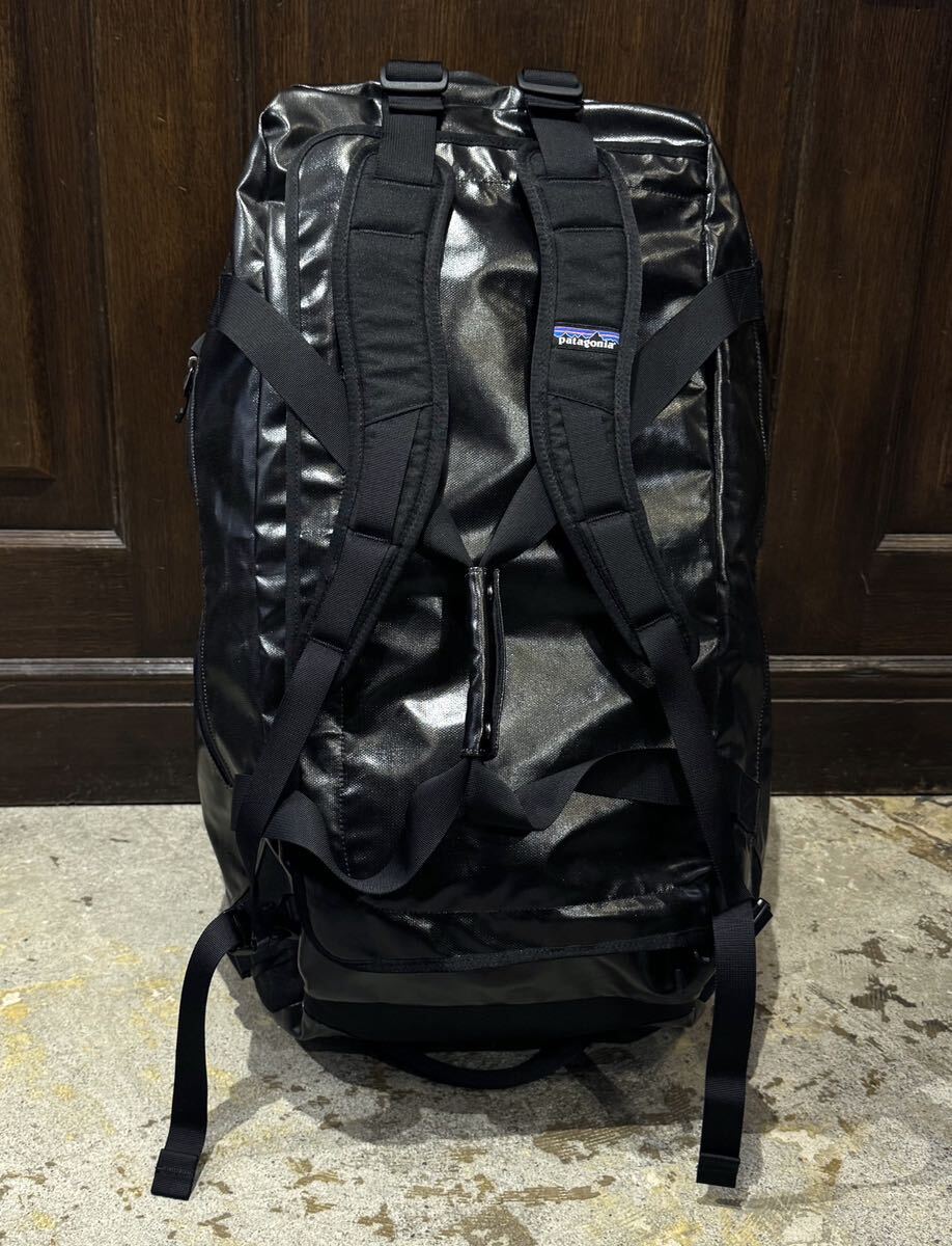 新品同様 2015 PATAGONIA BLACK HOLE DUFFUL BAG 55L Blackパタゴニア ブラックホールダッフルバッグ バックパック ボストン 登山 キャンプの画像3