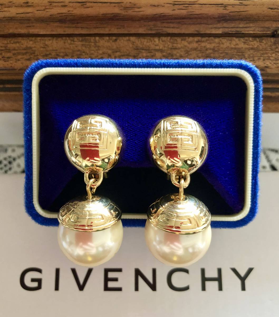  Vintage прекрасный товар * высшее ценный Old Givenchy жемчуг серьги Gold цвет кнопка type Logo скульптура подтверждение завершено *GIVENCHY Paris*New York печать 