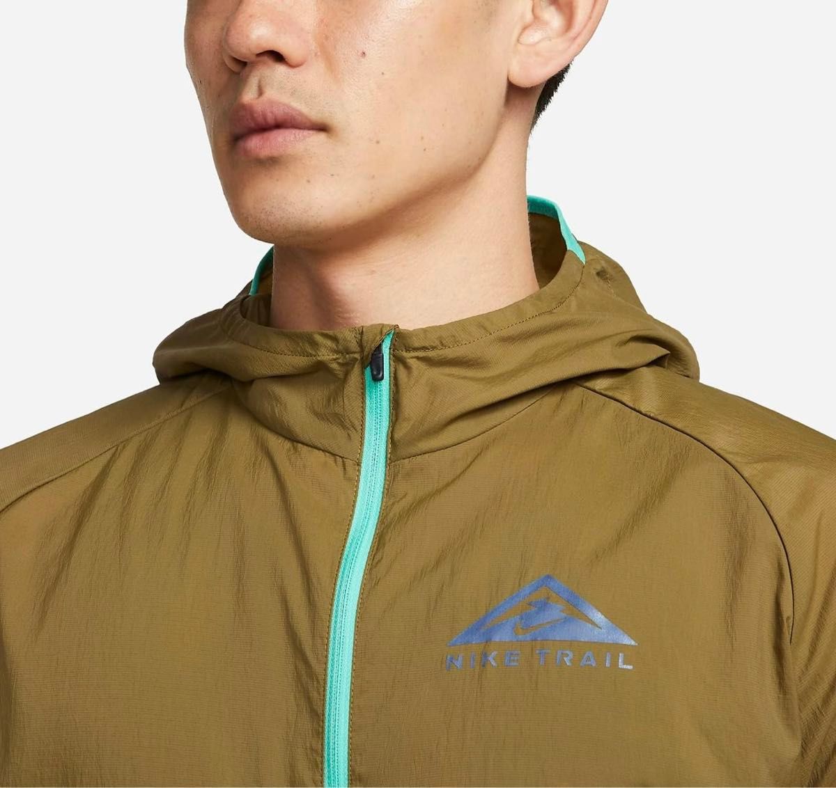 【新品】NIKEナイキ ライトウェイト トレイルランニングジャケット
