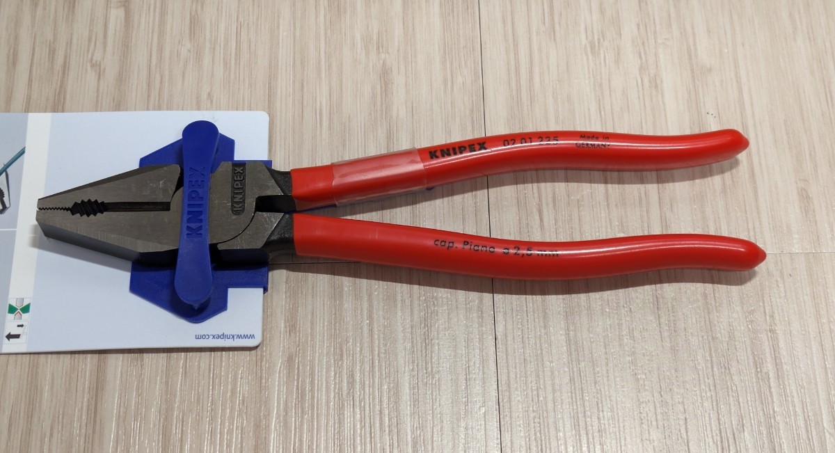 クニペックス【KNIPEX】225㎜　0201-225 （SB）強力型ペンチ　新品未使用★在庫あり_画像2