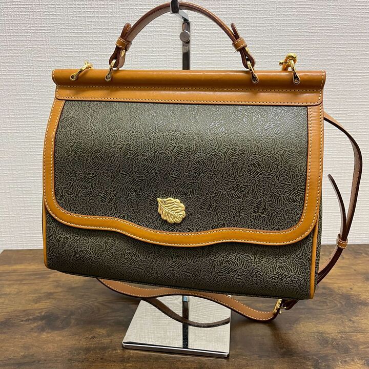 箱付き NINA RICCI ニナリッチ 2wayバッグ ショルダーバッグ ハンドバッグ カーキ ゴールド金具 YAKT0330-1_画像2