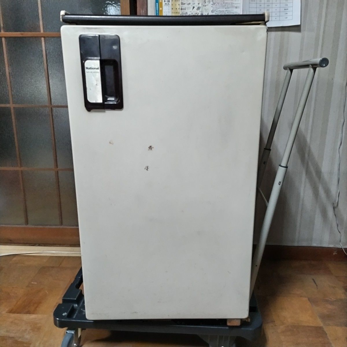 ナショナルの冷蔵庫 NR-802P(A) 73L 79年製