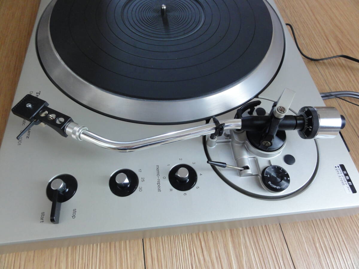 Technics SL-1301クオーツD.D.フルオートレコードプレーヤー中古　カートリッジEPC-270C新品針付き　メンテ済動作品_画像4