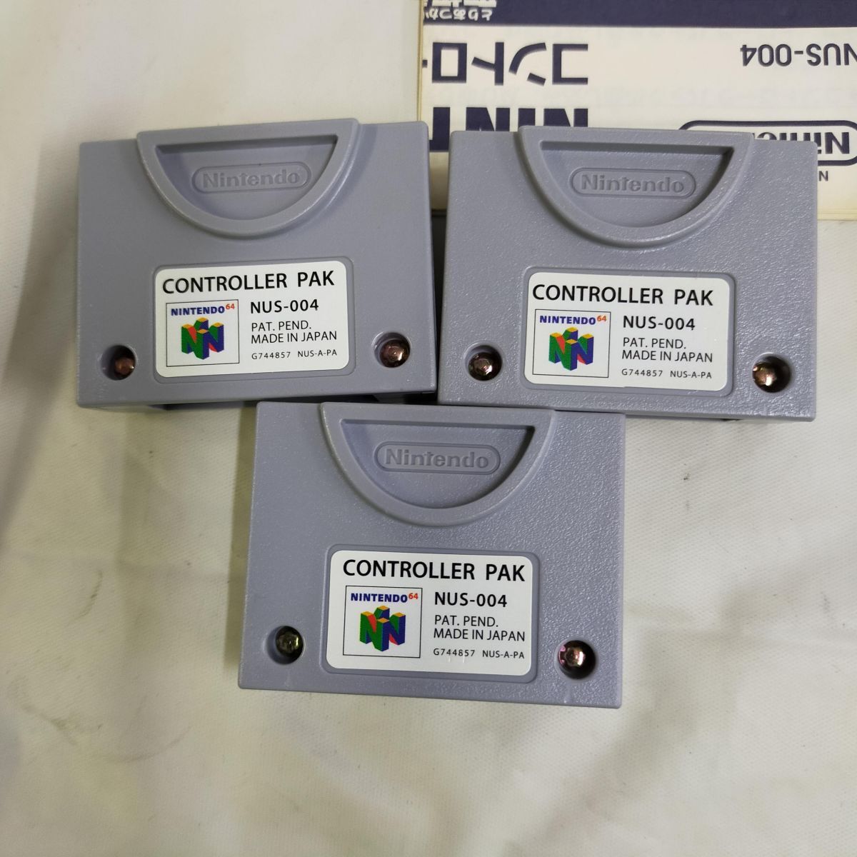 FG779 任天堂 Nintendo 64 コントローラパック 3個 まとめ ロクヨン N64 4902370502602の画像3