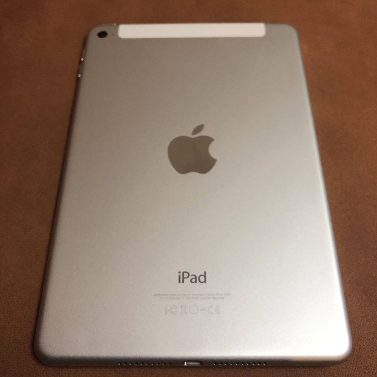 7298 美品 電池最良好 iPad mini4 第4世代 128GB SIMフリー A1550_画像6