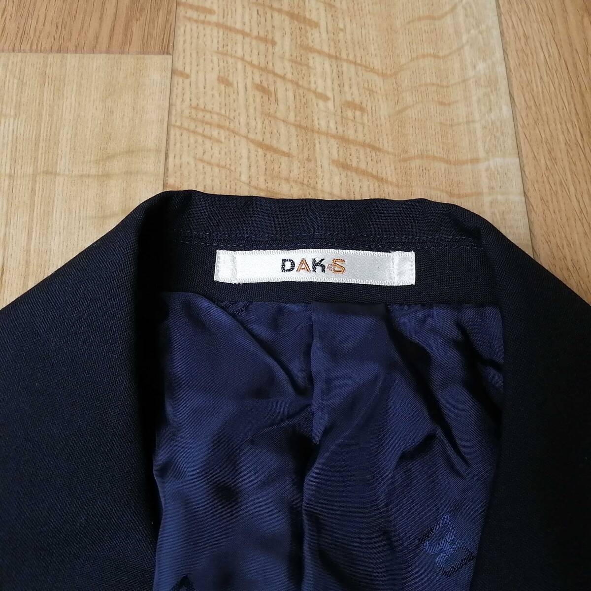 DAKS ダックス レディース スカートスーツ 紺ブレ ダブルスーツ サイズ11AR 24-0305bu09_画像4