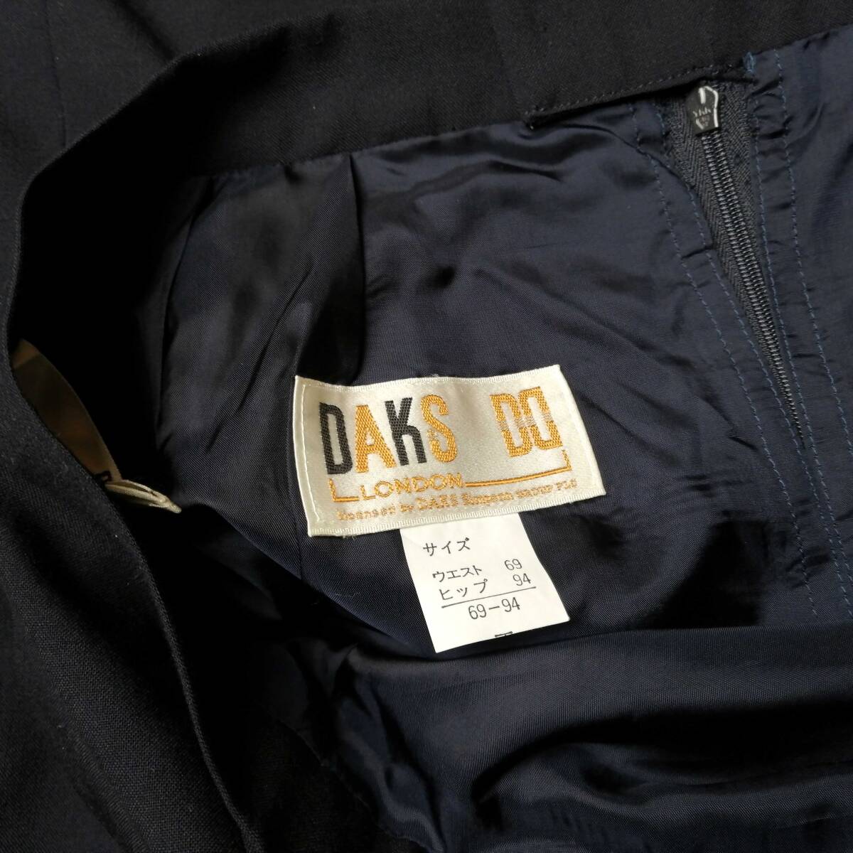DAKS ダックス レディース スカートスーツ 紺ブレ ダブルスーツ サイズ11AR 24-0305bu09_画像2