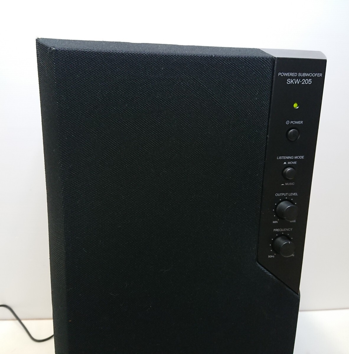 管理1048 ONKYO オンキョー アンプ内蔵 サブウーファー スピーカー オーディオ機器 SKW-205 動作確認済み 現状品_画像2