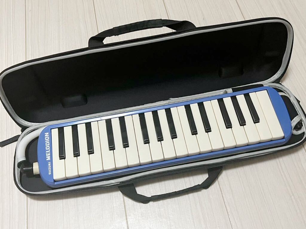 鍵盤ハーモニカ SUZUKI メロディオン 楽器 MELODION 美品 ケース付き 立奏用 卓奏用吹き口付きの画像1