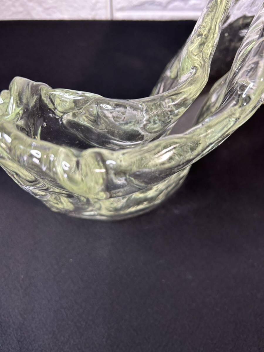 岩田ガラス 花瓶 フラワーベース 湾曲 スキ S型 独創的なデザイン_画像9