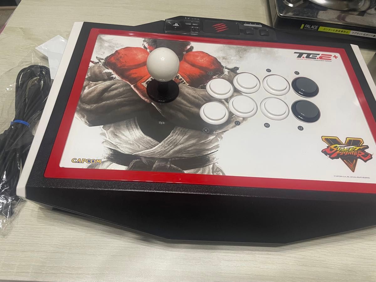 ストリートファイターV  アケコン TE2+ MADCATZ  PRO ホリ REAL リアルアーケードPro