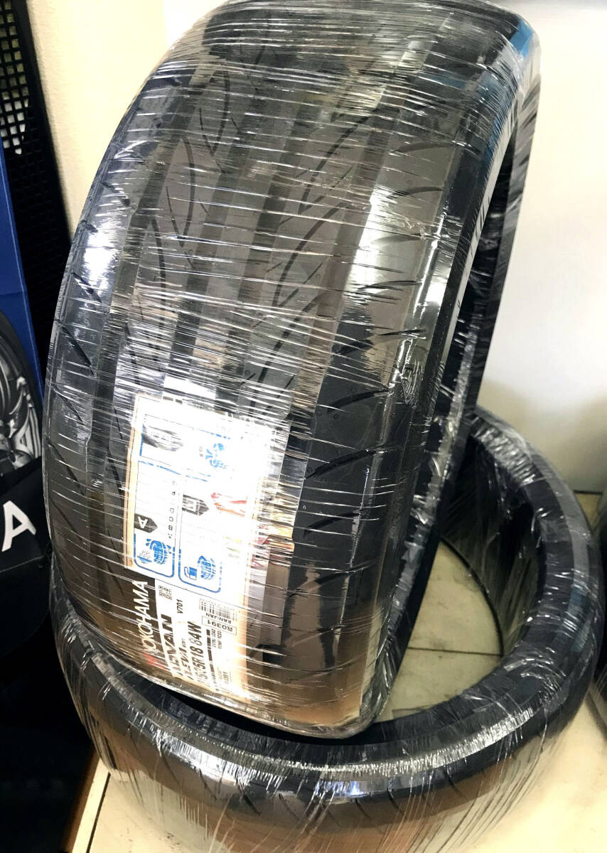 【新品2本セット】ADVAN FLEVA 215/35R18　１８インチ国産2本セット V701　GR86/BRZ スイスポZC33スイフト FLEVA RE004 DZ-102 NS-2_画像1