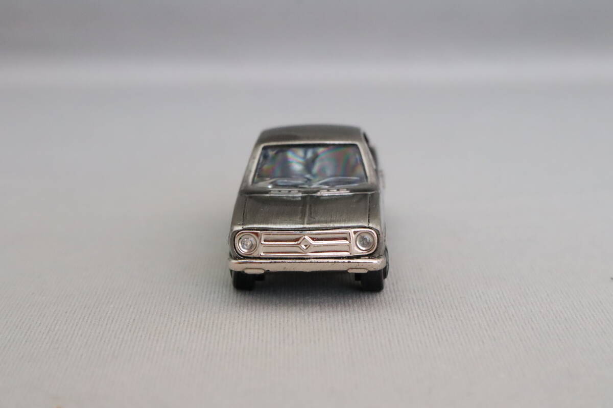  Konami out of print famous car collection D.C. VERSION Nissan Sunny 1200 GX-5(B110)1972... silver 1/64 scale 