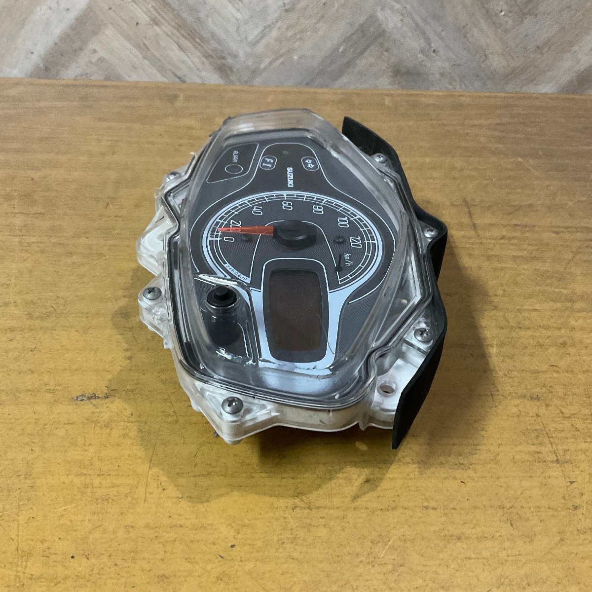 【B18-13】スズキ アドレスV125S CF4MA スピードメーター 35090km 動作確認済み 純正部品_画像2