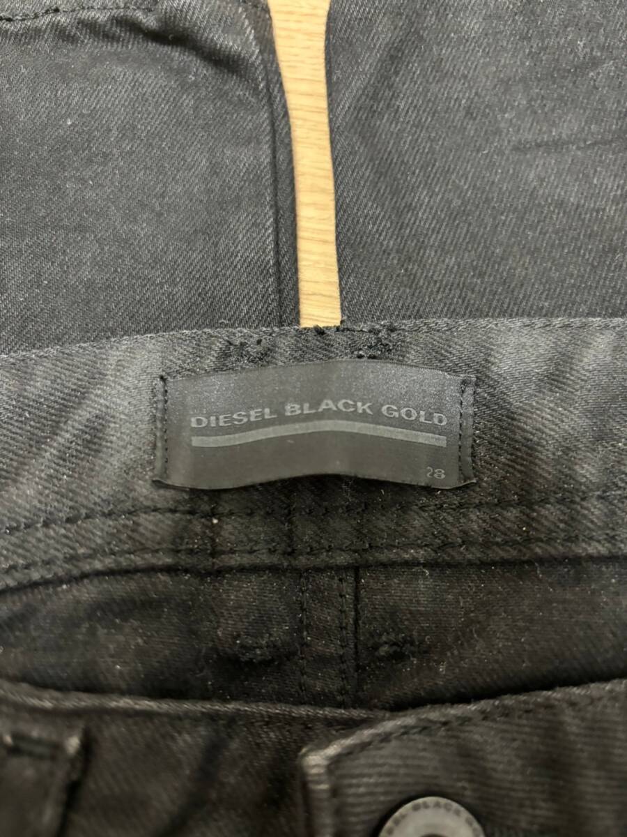 美品☆[DIESEL BLACK GOLD] 定価64,900 TYPE-2510 BG8ZL ハードダメージリペア ブラックデニムパンツ 28 ディーゼル ブラックゴールド_画像3