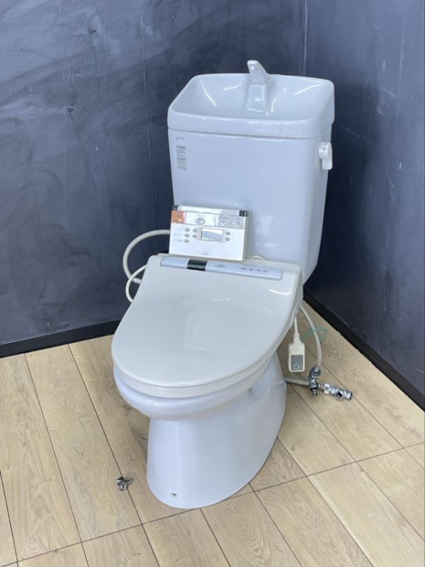 Yahoo!オークション - 手渡し限定 便器 タンク ウォシュレット Yahoo!オークション - 手渡し限定 便器 タンク ウォシュレット