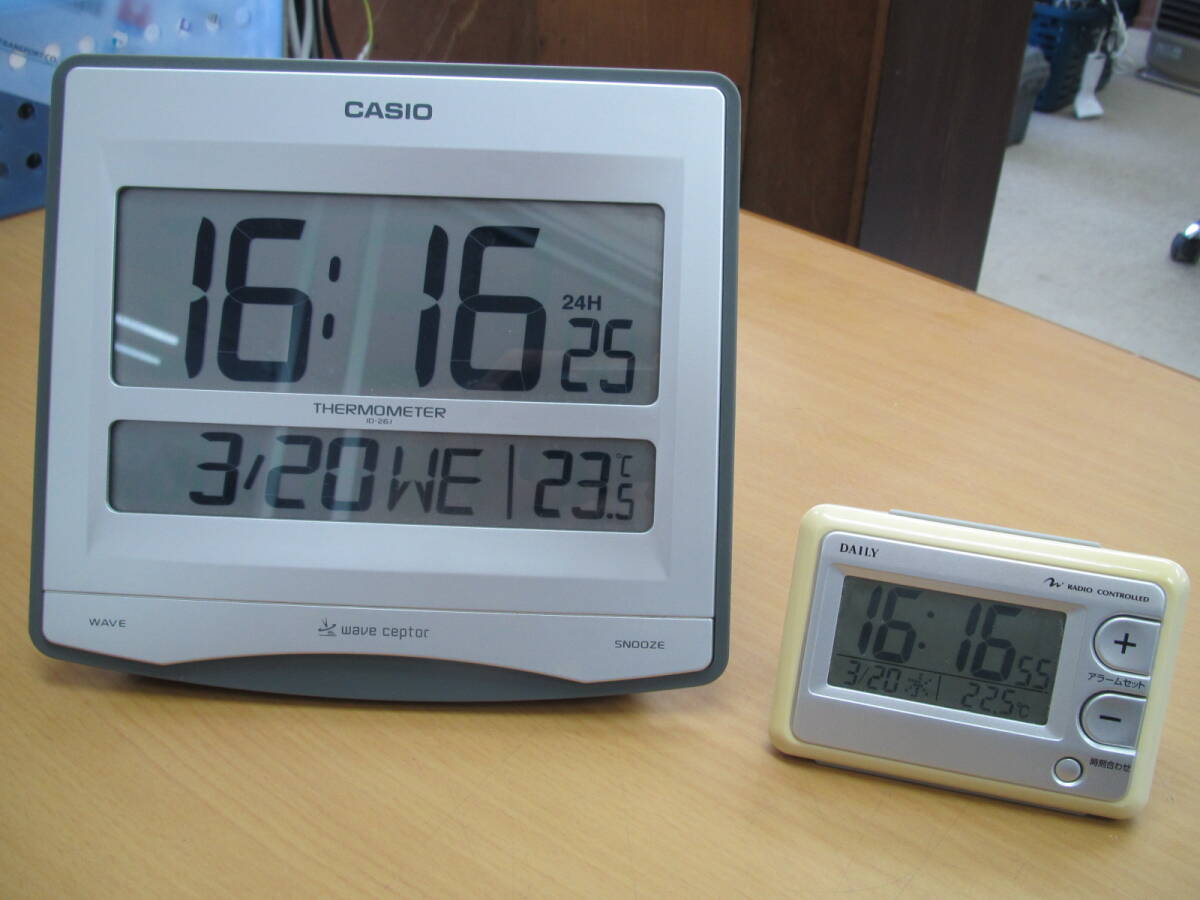 CASIO ID-26J／DAILY　置時計 デジタル 目覚まし時計 温度計　2点まとめて_画像1
