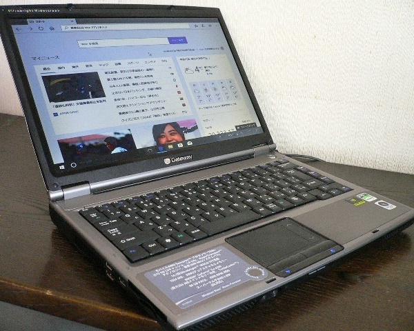 ★★MA12　Gateway W340UA　取り付けネジ_画像2