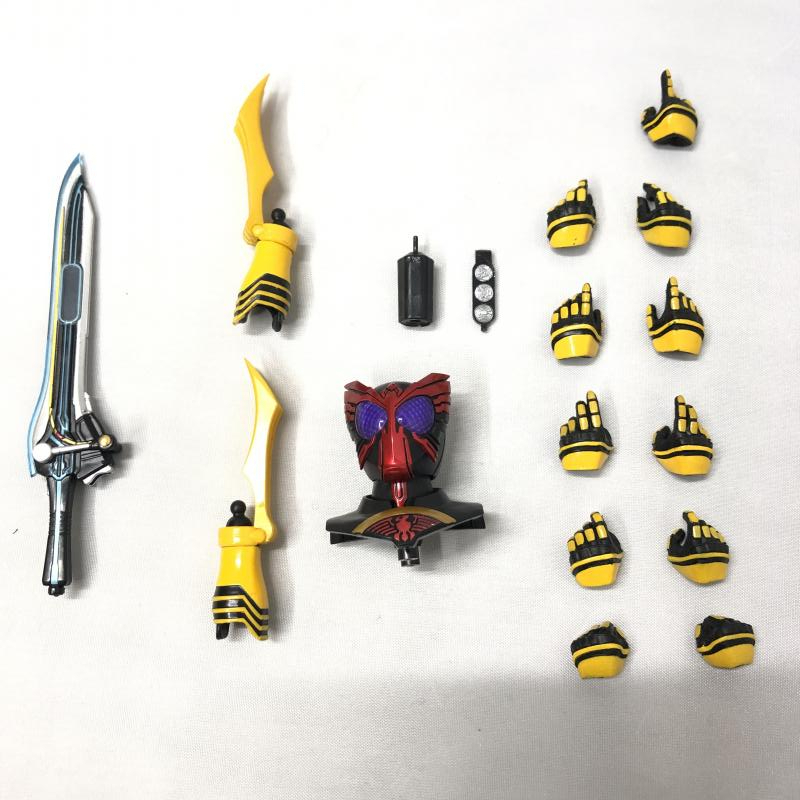 【中古】バンダイ S.H.Figuarts 真骨彫製法 仮面ライダーオーズ ラトラーターコンボ 仮面ライダーオーズ 箱無し [240015225821]_画像5