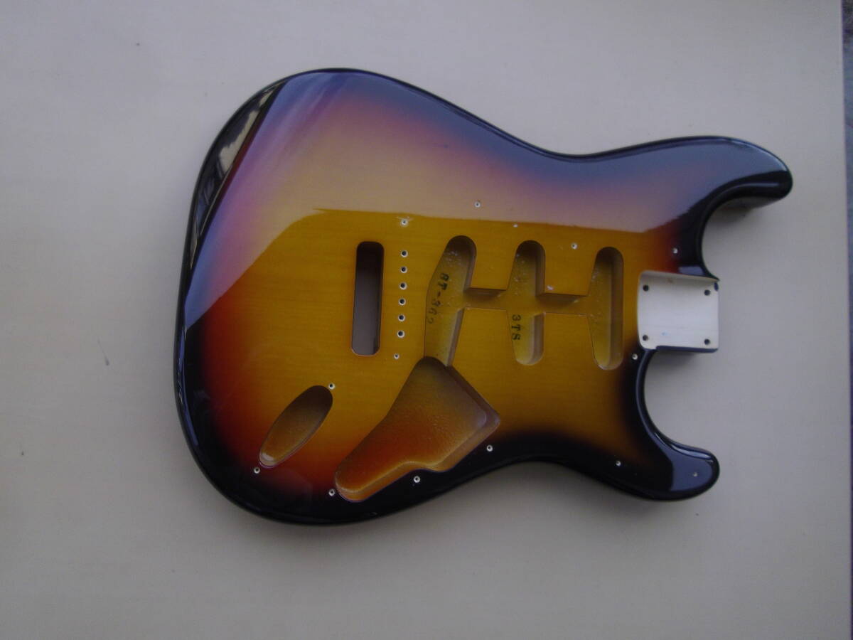  Fender JAPAN ST62  BODY の画像2
