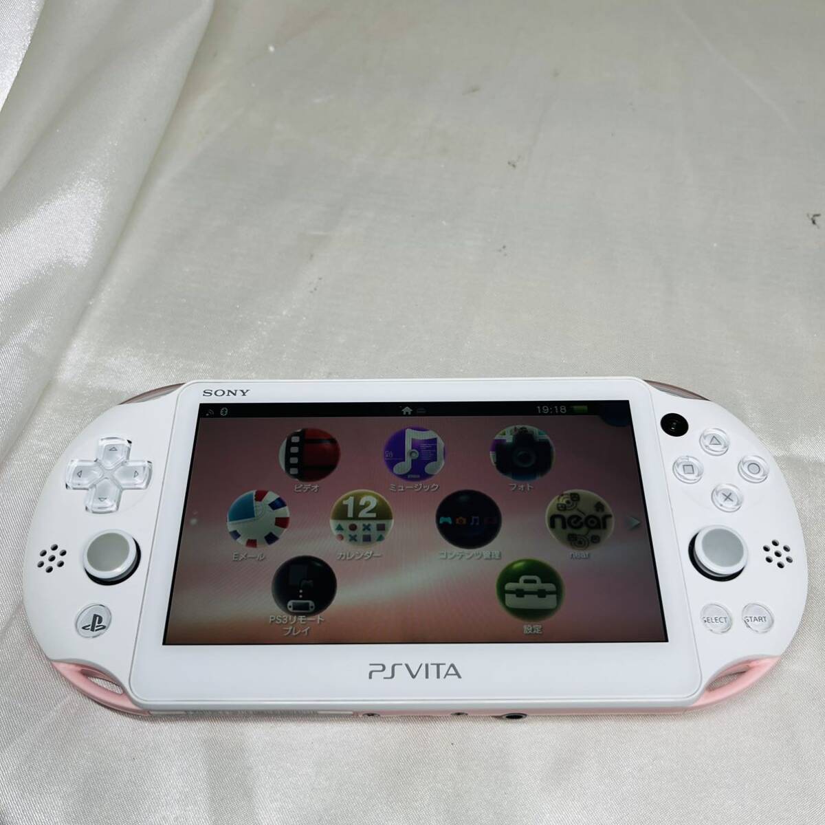 ★1円〜 FW3.74 美品 動作確認済 SONY PS Vita PCH-2000ZA19 ライトピンク ホワイトWi-Fiモデル 本体 light pink white_画像2