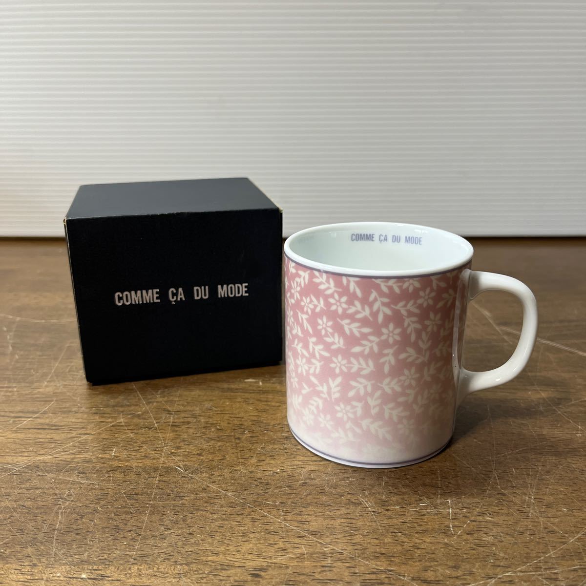 1円スタート 未使用 COMME CA DU MODE マグカップ 可愛い ピンク×ホワイト マグ コーヒーカップ コムサデモード (3-2_画像1