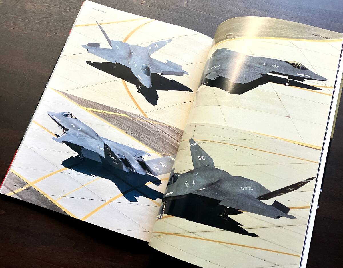 『 ブラック・プロジェクト 米空軍の見えない航空機計画 』世界の傑作選 No.26 ●ステルス F-117A/B-2/YF-23A/VF-22A/A-12 三面図 年表 他_画像8