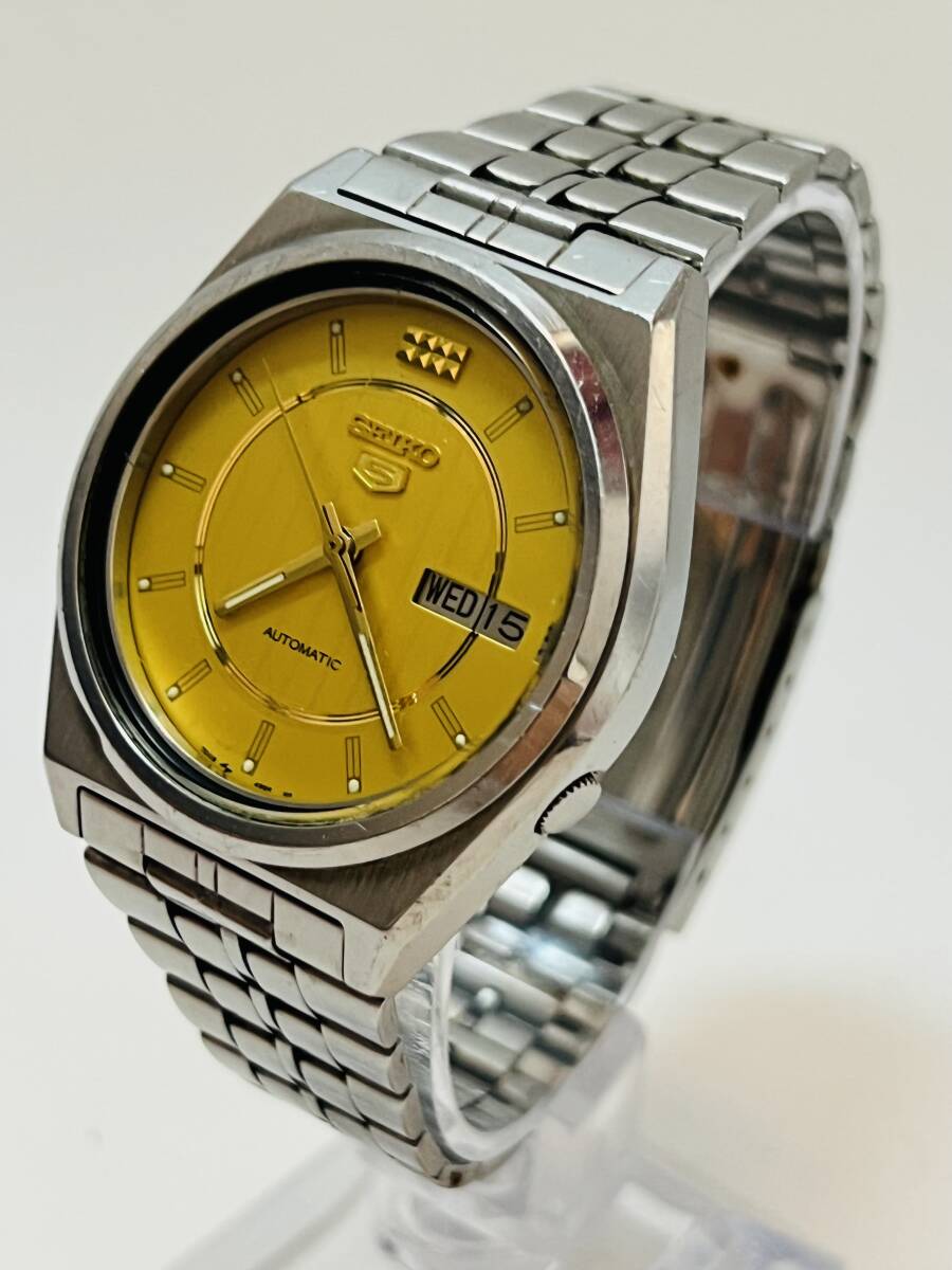 動作　SEIKO セイコー セイコー5 7009-876A AT 自動巻 金文字盤 デイデイト メンズ　腕時計_画像3