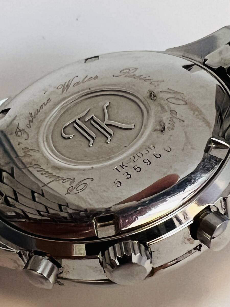 動作未確認　TAKEO KIKUCHI タケオキクチ TK-2036 クロノグラフ デイト 白文字盤 メンズ 腕時計 ラウンド 3針 アナログ_画像5