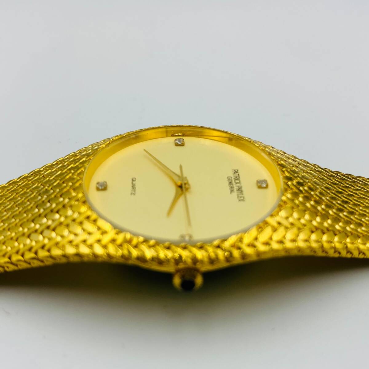 ♪A77191:PATRICK PHIYLEX GENERAL パトリックフィレックス 18KGP クォーツ腕時計 ゴールド ラインストーン 箱付 ジャンクの画像4