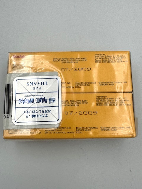 ●H78089:Kodak ULTRA 110 フィルム ISO400/24枚撮り×2本入 コダック カラーフィルム 2巻 期限切れ 未開封の画像2